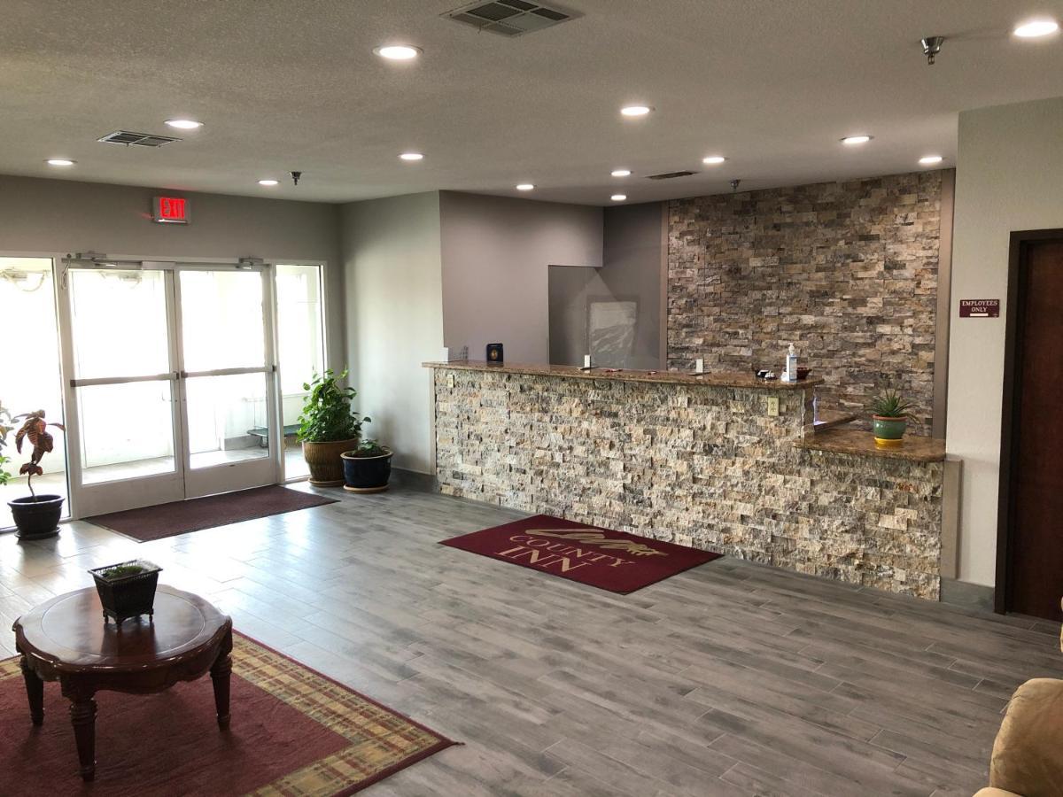 Hotel Lea County 2*